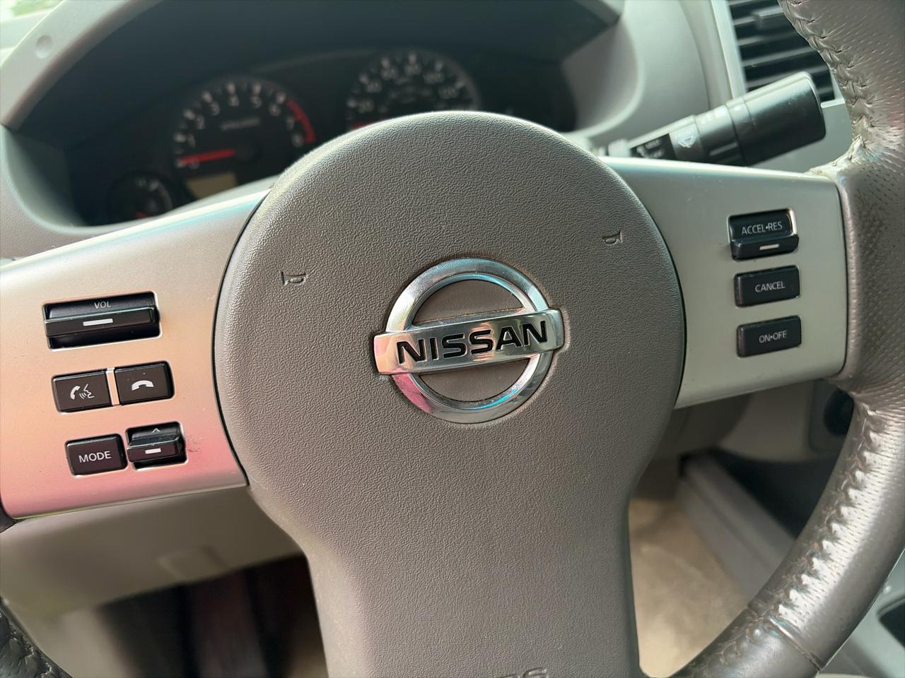 Nissan Frontier PRO-4X Crew Cab 5AT 4WD 2017