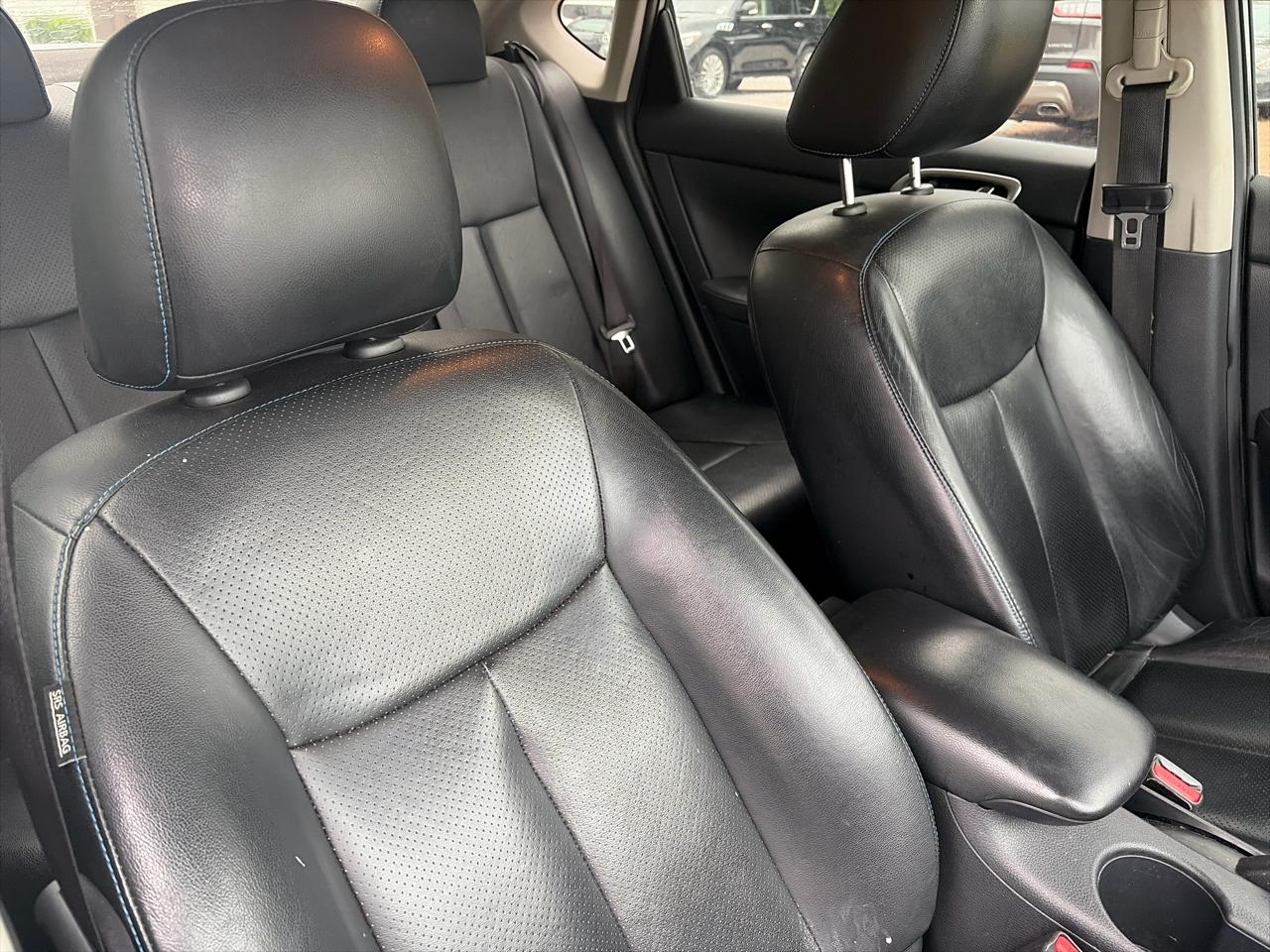 Nissan Sentra SR TURBO CVT 2017
