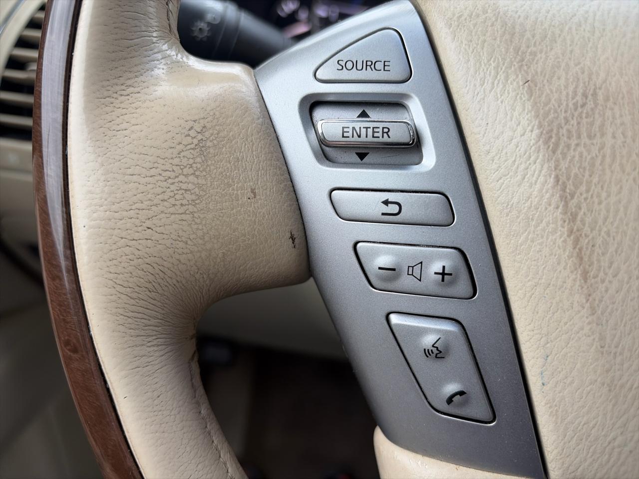 Infiniti QX80 2WD 2015