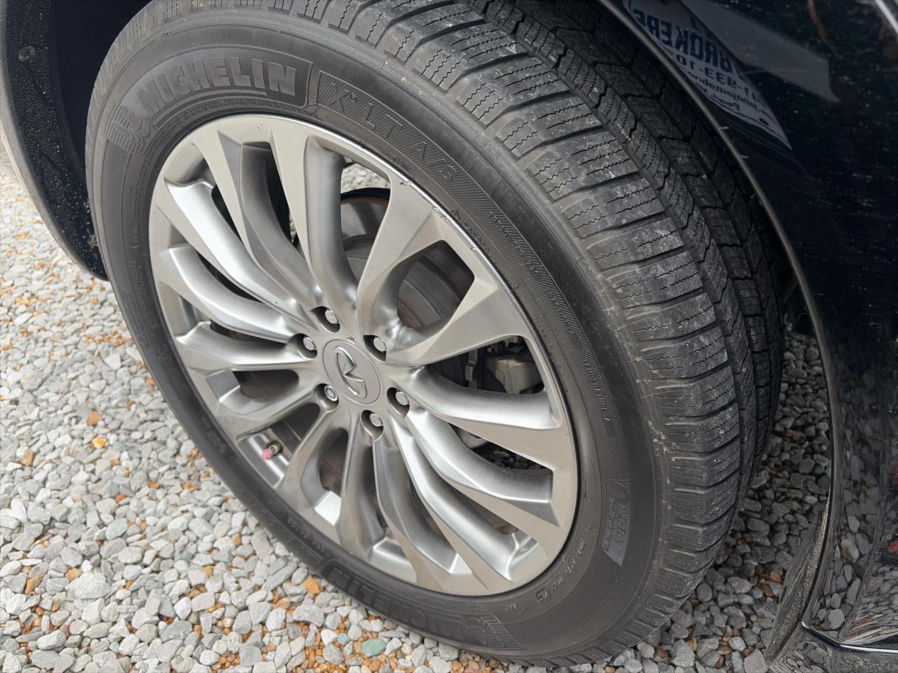 Infiniti QX80 2WD 2015