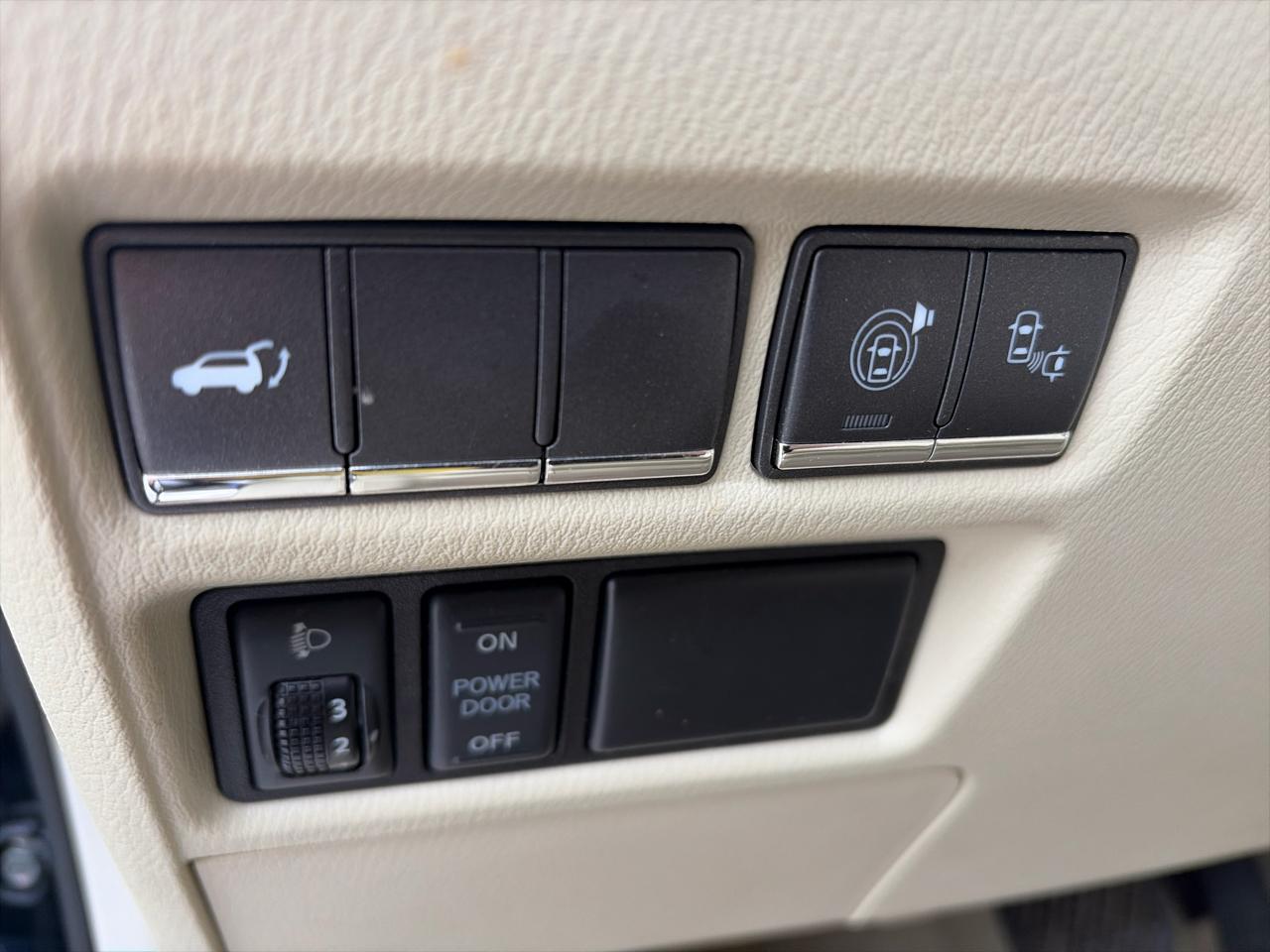 Infiniti QX80 2WD 2015
