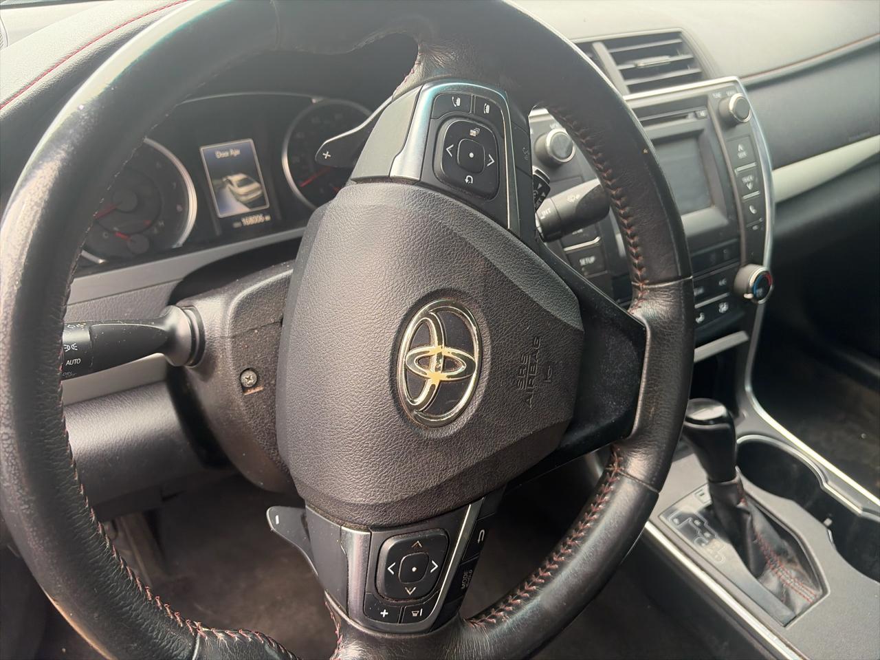 Toyota Camry SE 2017
