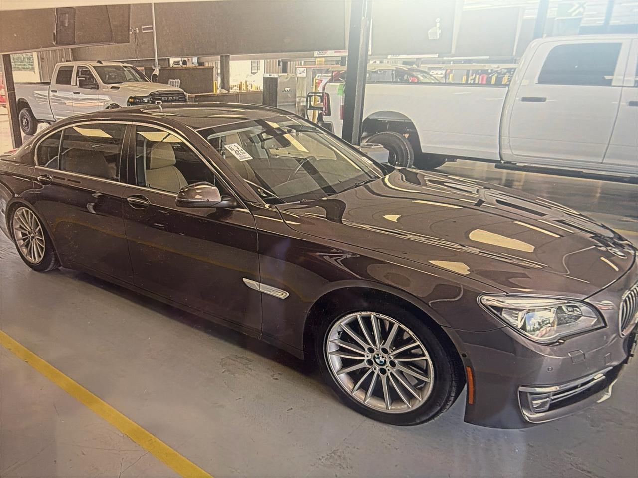 BMW 7-Series 750Li 4D Sedan 2014
