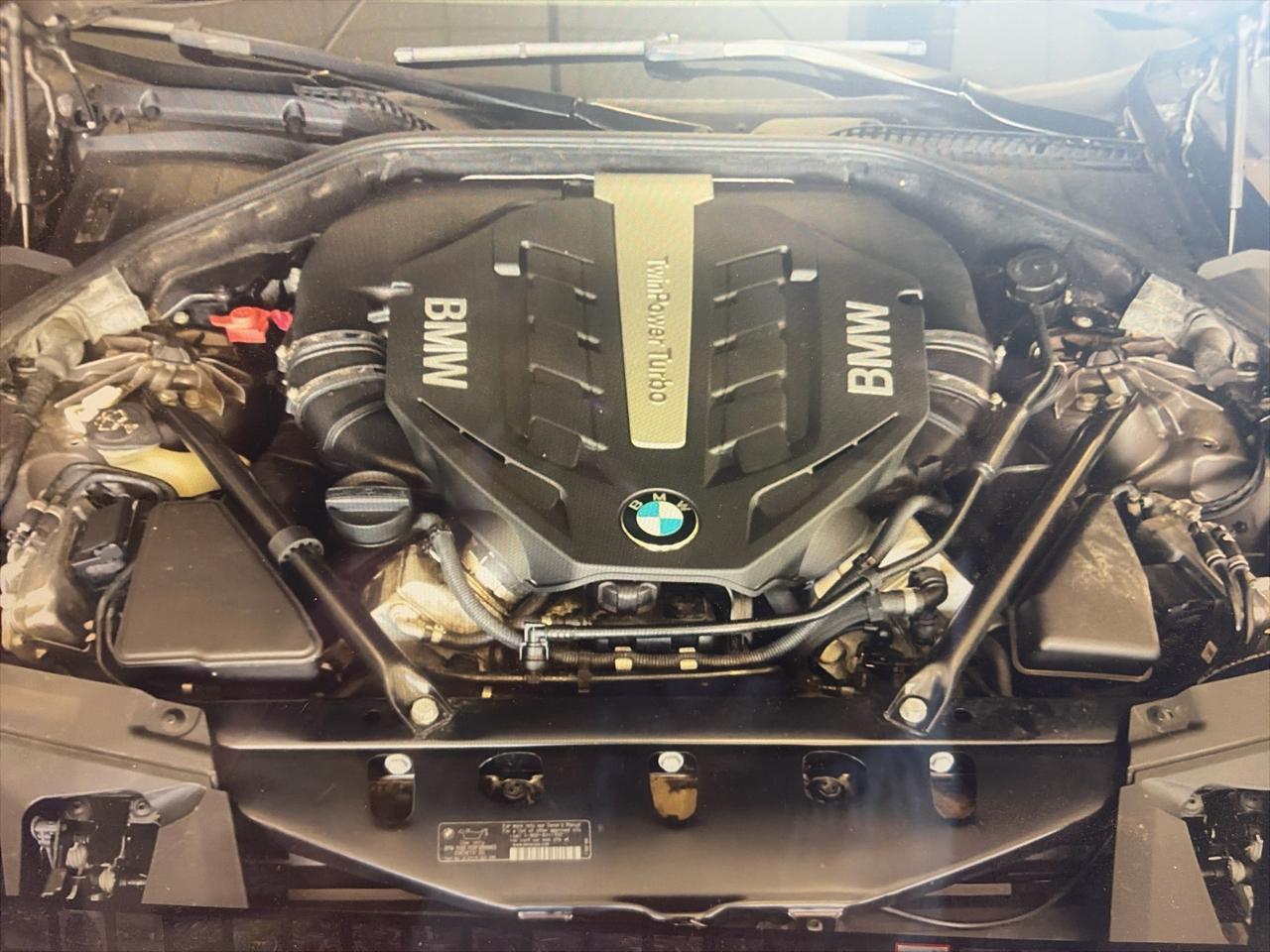 BMW 7-Series 750Li 4D Sedan 2014