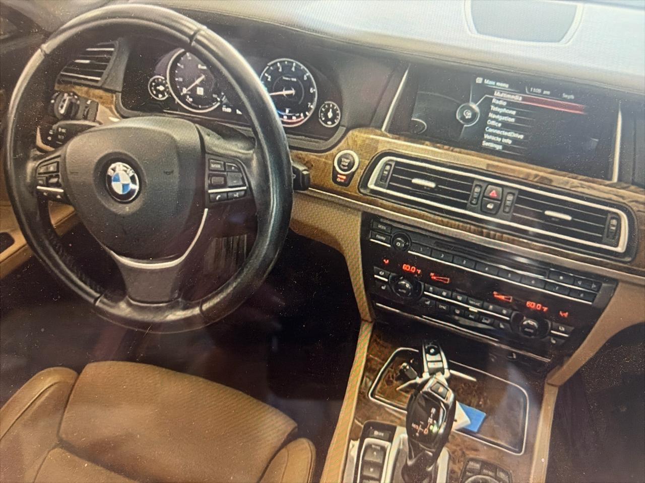 BMW 7-Series 750Li 4D Sedan 2014