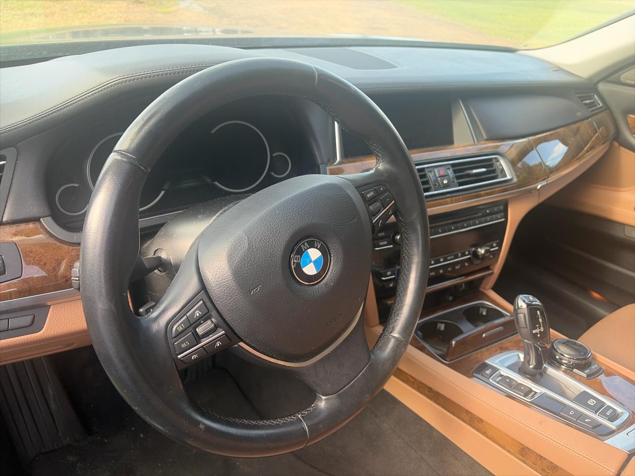 BMW 7-Series 750Li 4D Sedan 2014