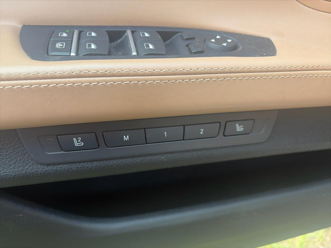 BMW 7-Series 750Li 4D Sedan 2014