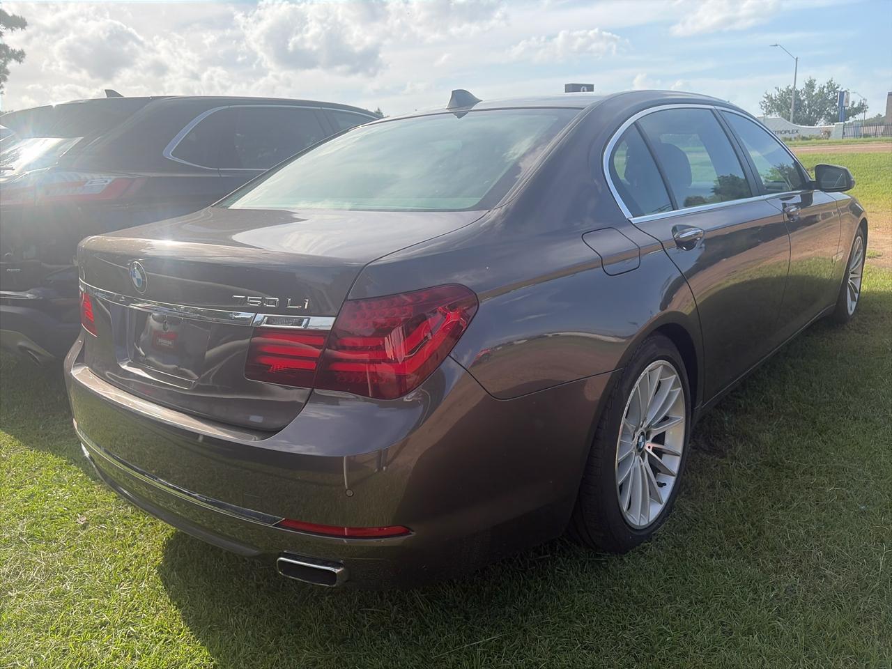 BMW 7-Series 750Li 4D Sedan 2014
