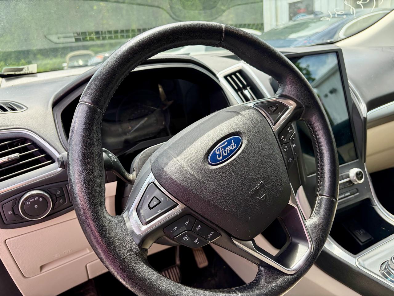 Ford Edge Titanium AWD 2022