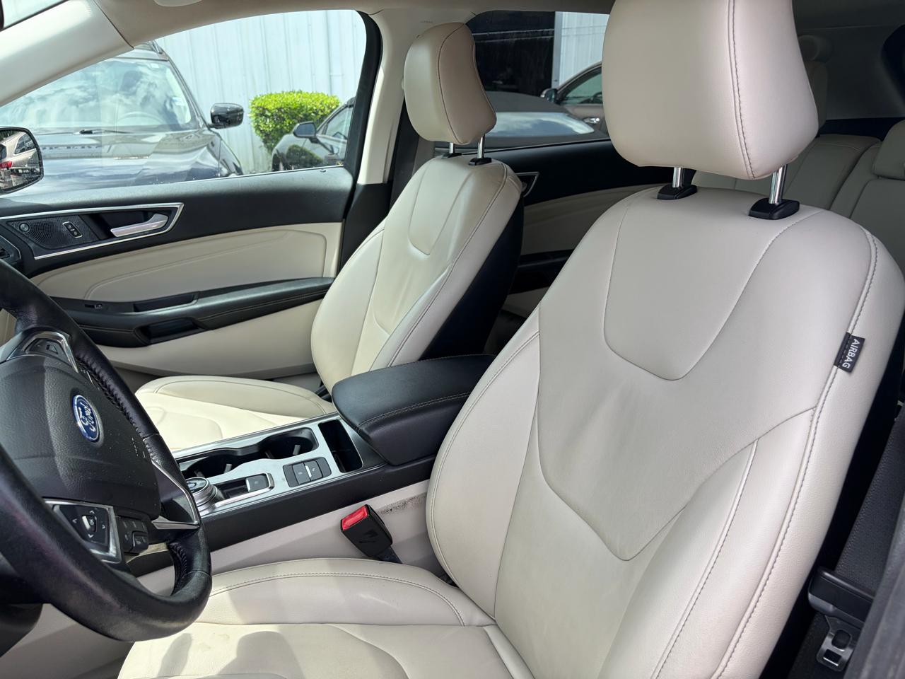 Ford Edge Titanium AWD 2022