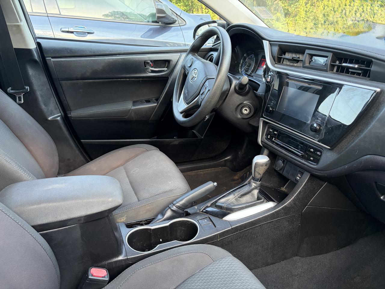 Toyota Corolla XLE CVT 2019