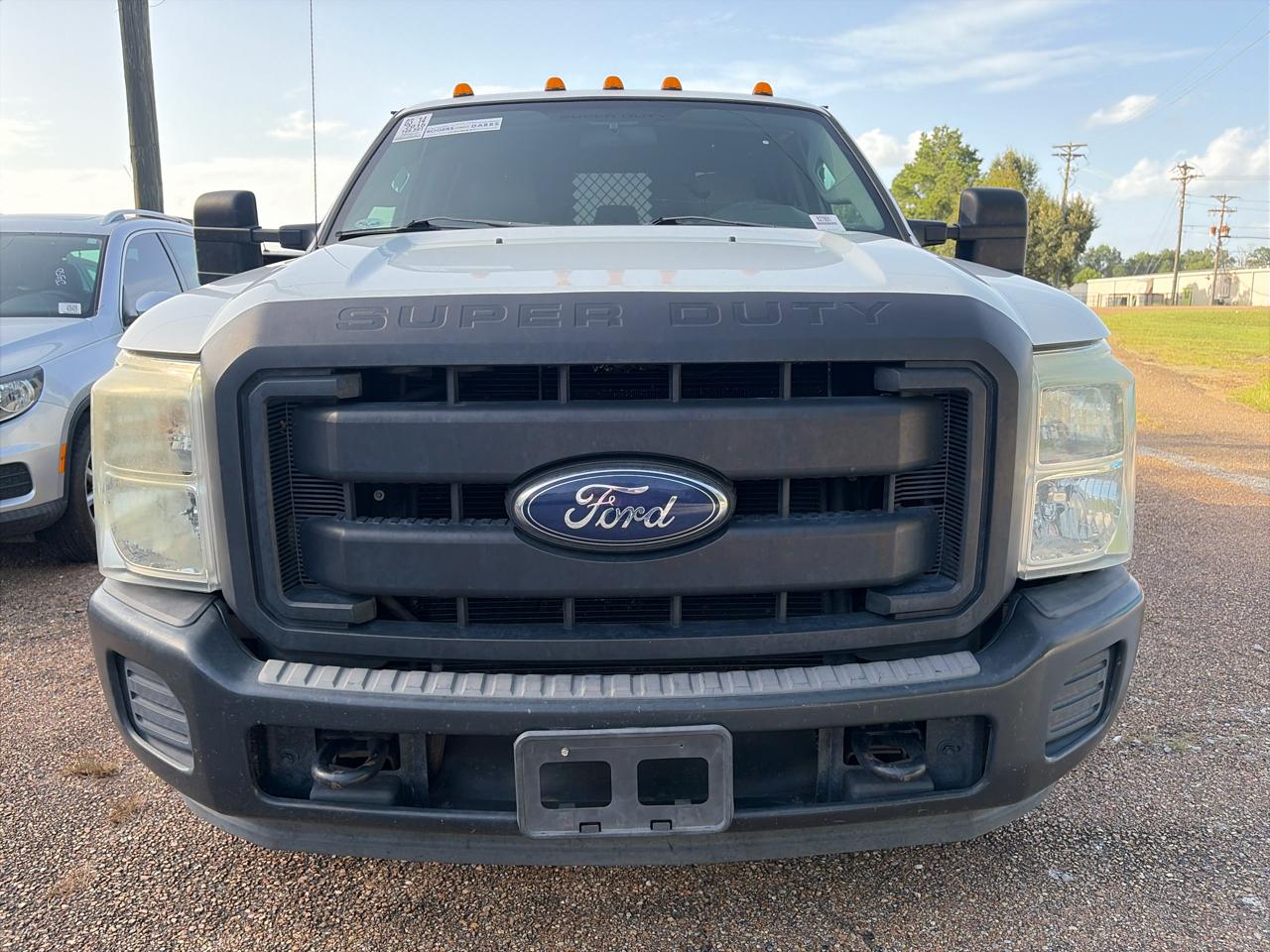 Ford F-350 SD XL Crew Cab Long Bed DRW 2WD 2015