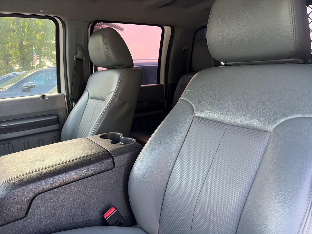Ford F-350 SD XL Crew Cab Long Bed DRW 2WD 2015