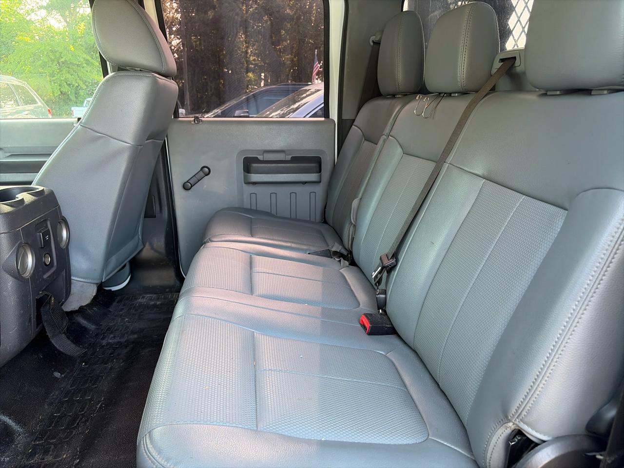 Ford F-350 SD XL Crew Cab Long Bed DRW 2WD 2015