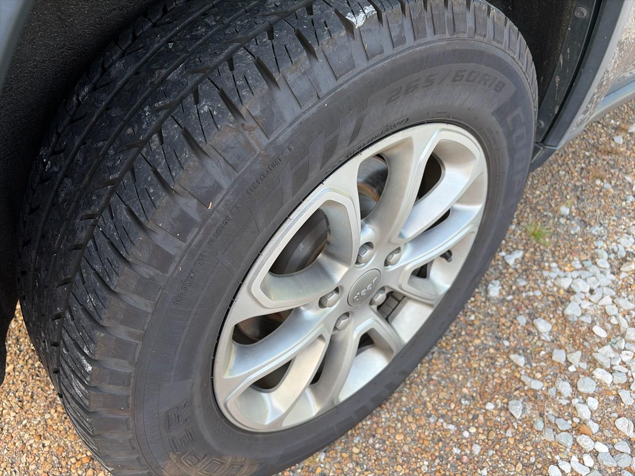 Jeep Grand Cherokee Limited 2WD 2015