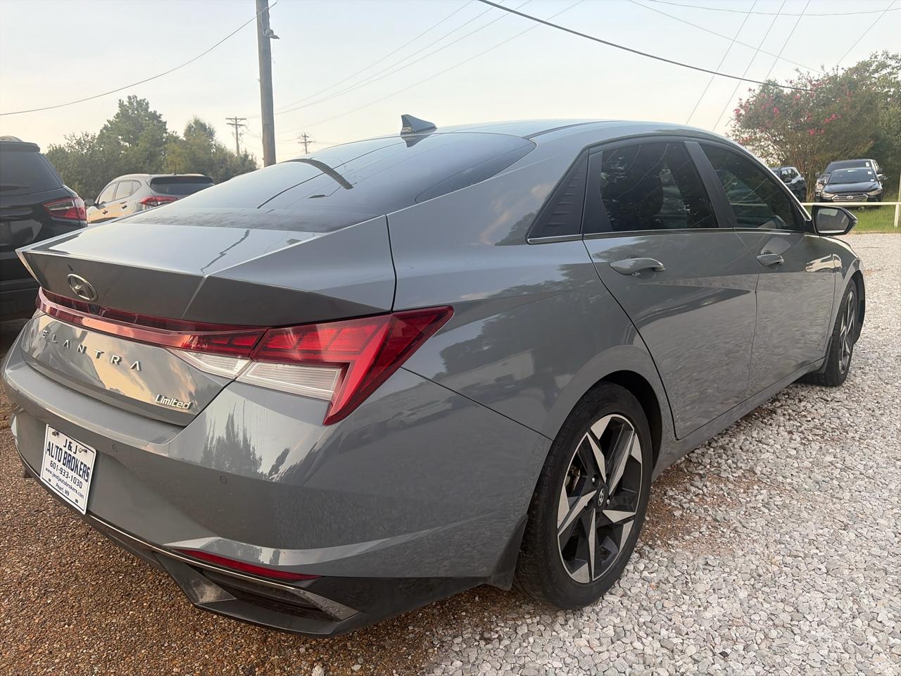 Hyundai Elantra Limited 2022