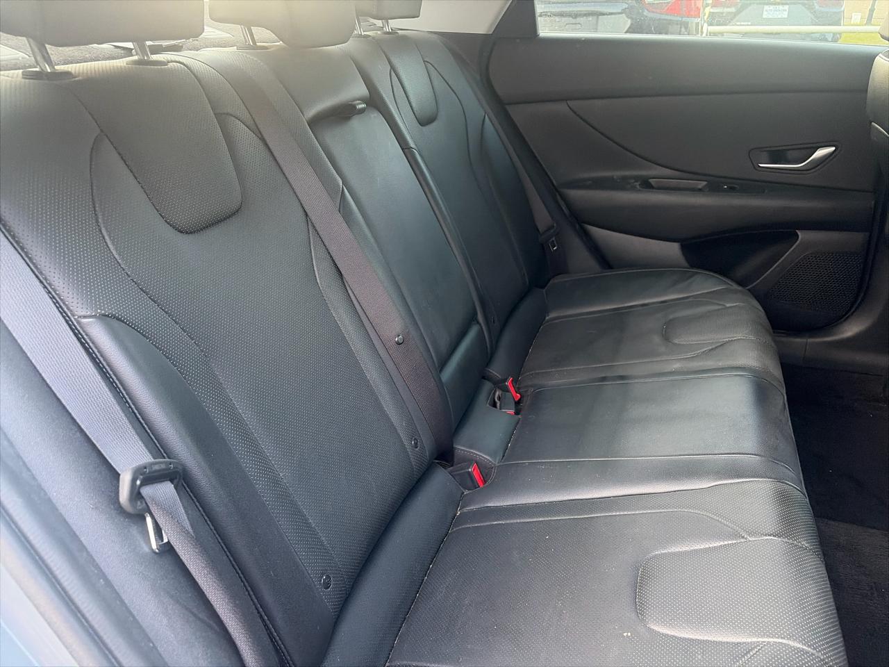Hyundai Elantra Limited 2022