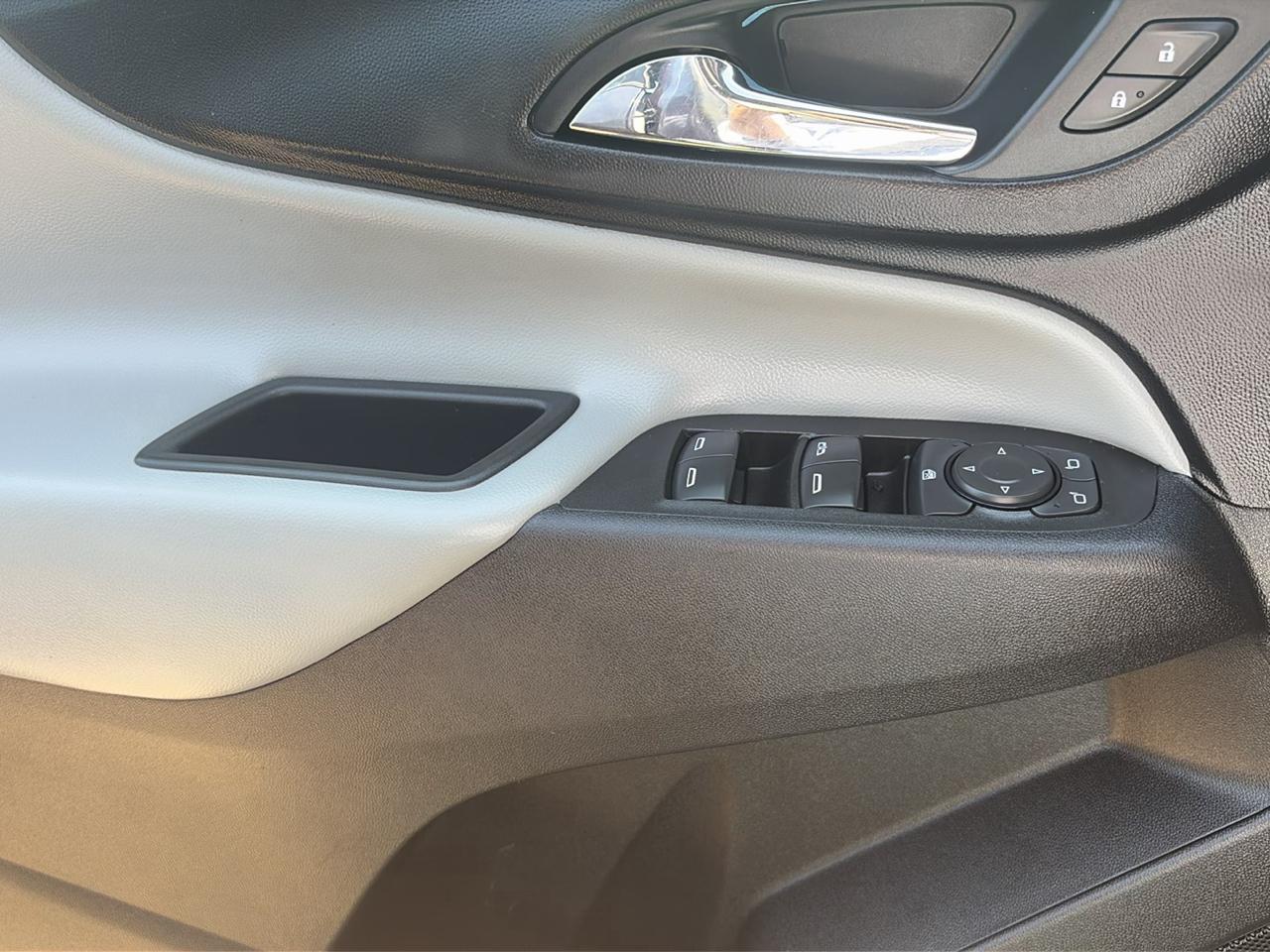 Chevrolet Equinox LS 2WD 2018