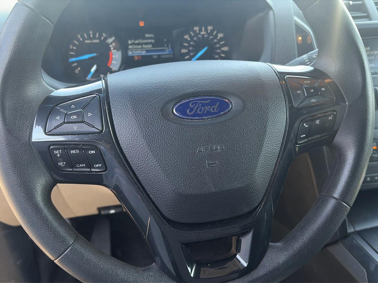 Ford Explorer Base FWD 2018