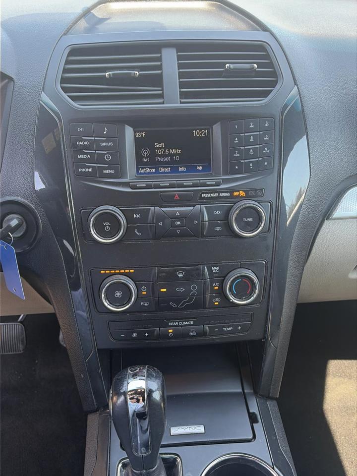 Ford Explorer Base FWD 2018