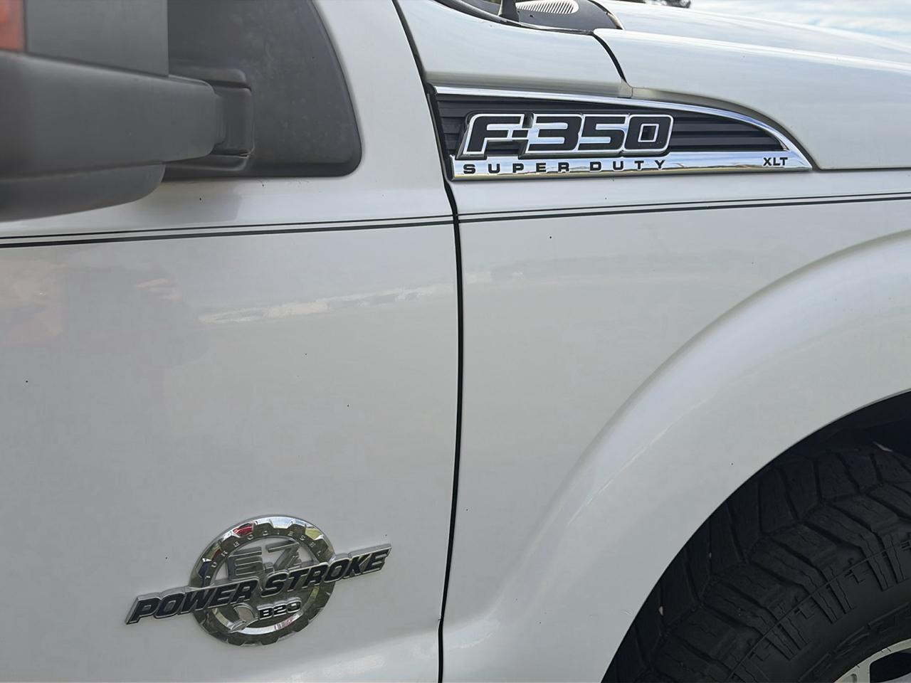 Ford F-350 SD XLT Crew Cab Long Bed 4WD 2011