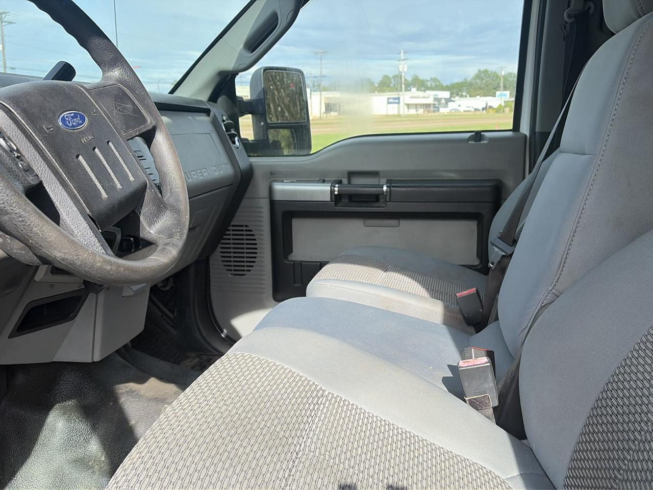 Ford F-350 SD XLT Crew Cab Long Bed 4WD 2011