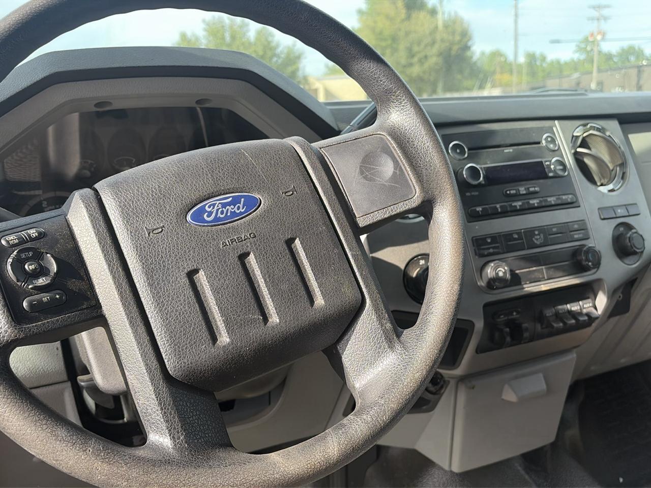Ford F-350 SD XLT Crew Cab Long Bed 4WD 2011