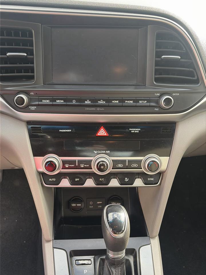 Hyundai Elantra Limited 2020