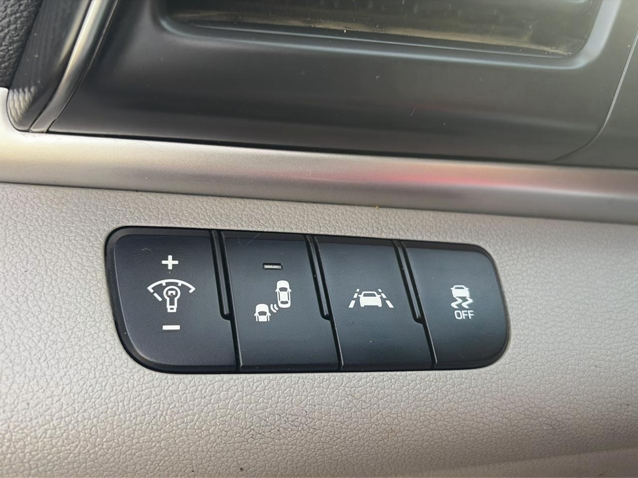 Hyundai Elantra Limited 2020