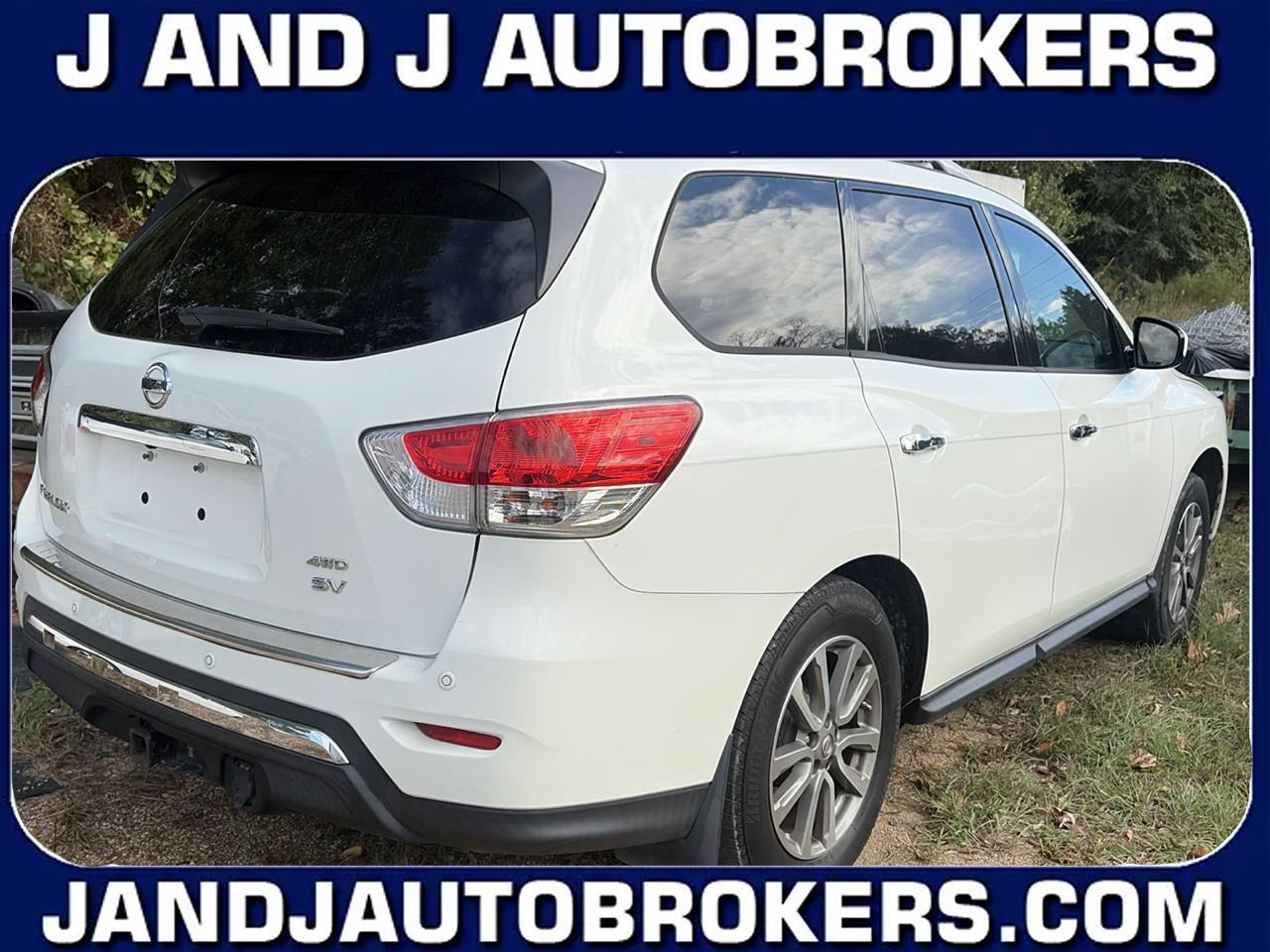 2015 Nissan Pathfinder SV 4WD