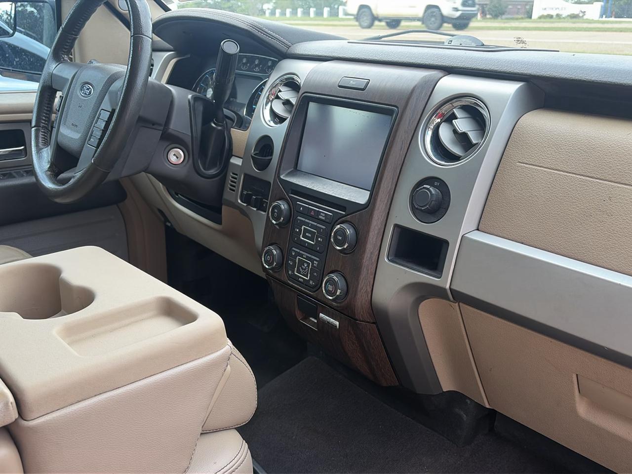 Ford F-150 2WD SuperCab 145" Lariat 2013