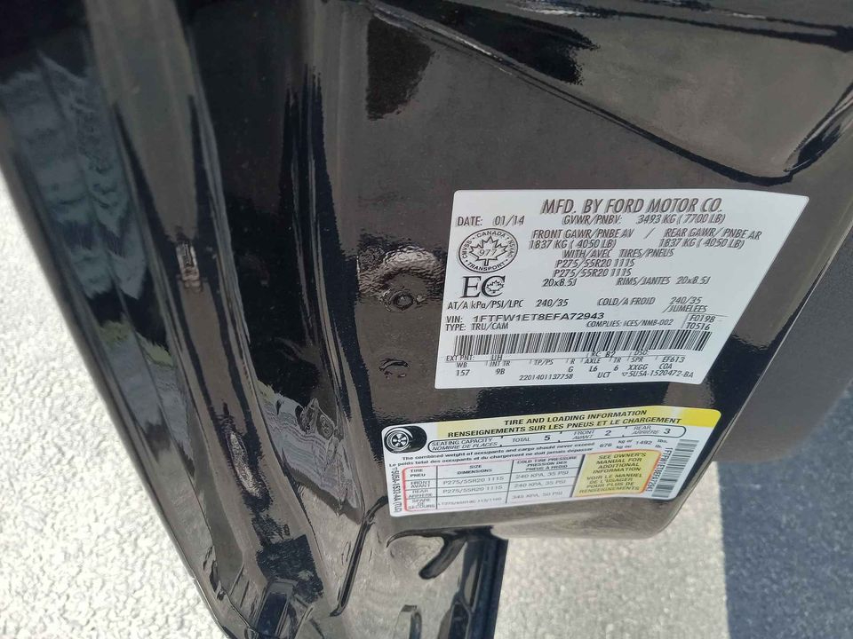 2014 Ford F-150 Platinum photo 8