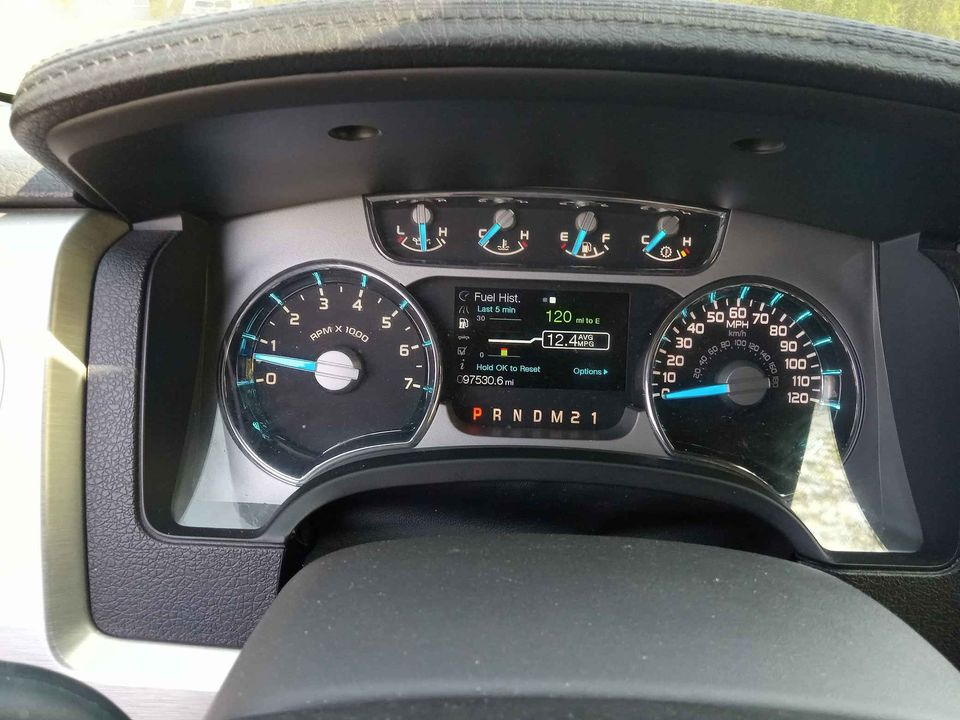 2014 Ford F-150 Platinum photo 10