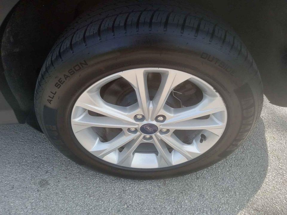 Ford Escape SE 4WD 2017