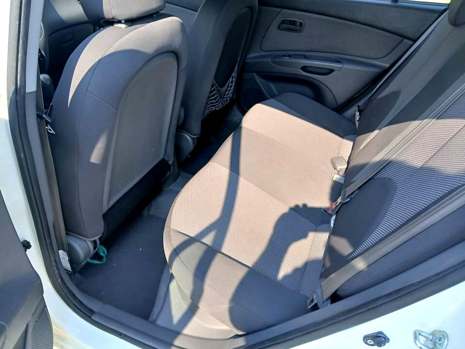 Kia Rio LX 4D Sedan 2009 Kia Rio LX 4D Sedan 2009
