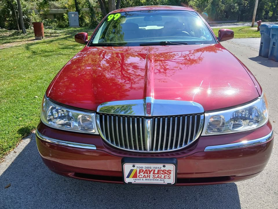 Lincoln Town Car 4dr Sdn Executive 1999 Lincoln Town Car 4dr Sdn Executive 1999