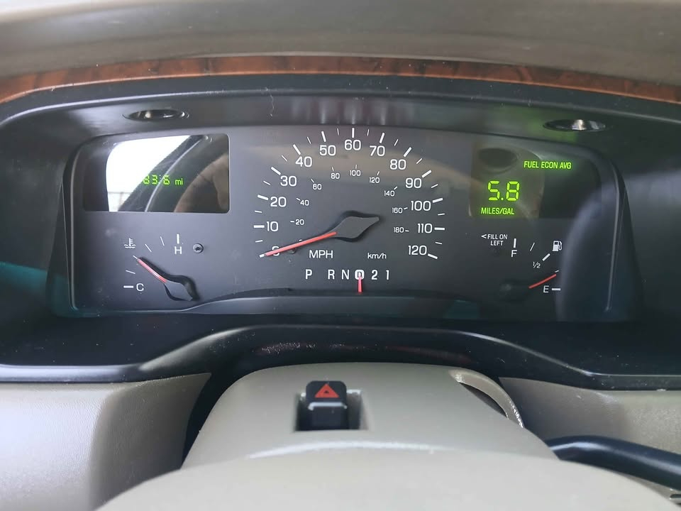 Lincoln Town Car 4dr Sdn Executive 1999