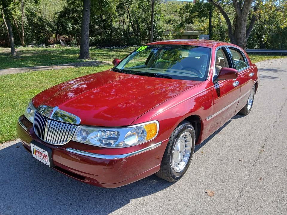 Lincoln Town Car 4dr Sdn Executive 1999