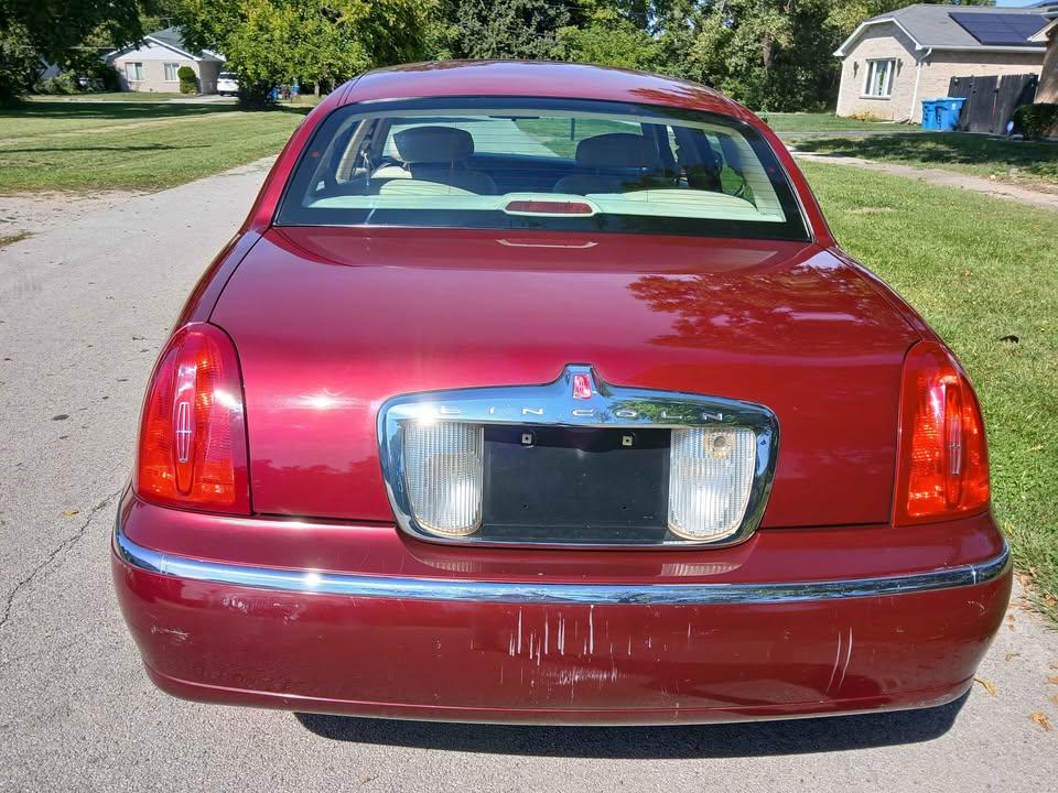 Lincoln Town Car 4dr Sdn Executive 1999