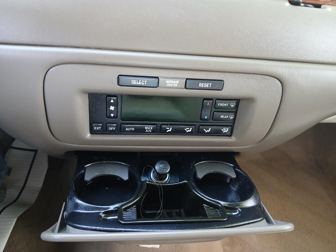 Lincoln Town Car 4dr Sdn Executive 1999