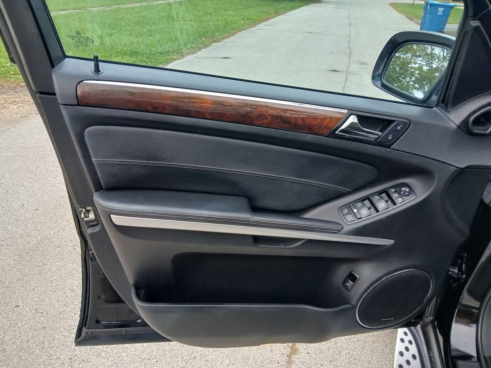 Mercedes-Benz GL-Class 4MATIC 4dr 5.5L 2008 Mercedes-Benz GL-Class 4MATIC 4dr 5.5L 2008