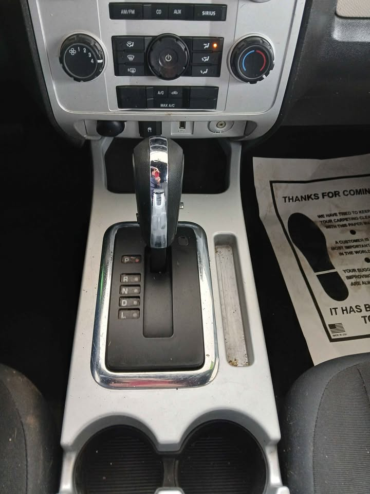 Mercury Mariner FWD 4dr 2010 Mercury Mariner FWD 4dr 2010