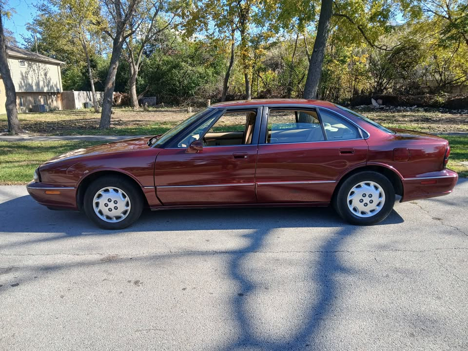 Oldsmobile 88 4dr Sdn 1999 Oldsmobile 88 4dr Sdn 1999