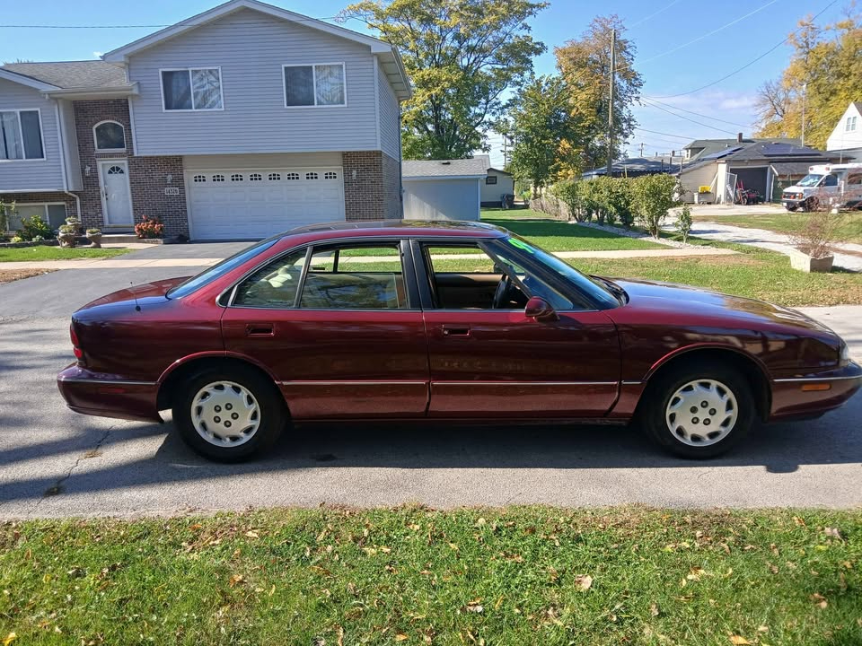 Oldsmobile 88 4dr Sdn 1999 Oldsmobile 88 4dr Sdn 1999