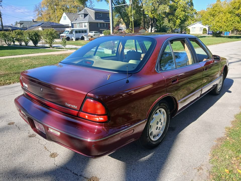 Oldsmobile 88 4dr Sdn 1999 Oldsmobile 88 4dr Sdn 1999