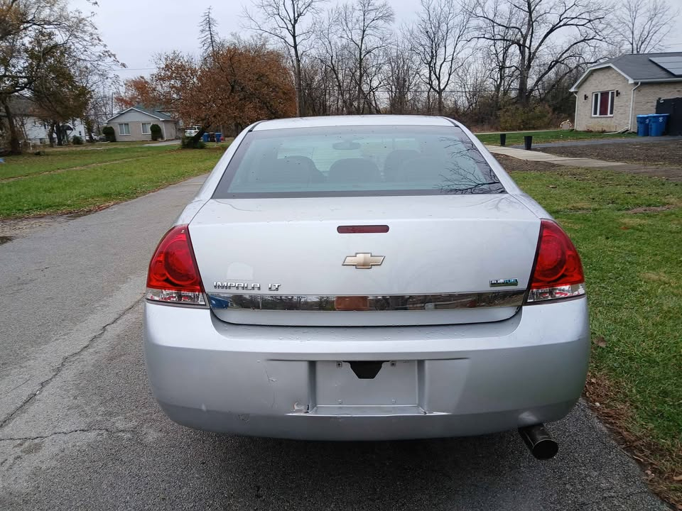 2011 Chevrolet Impala Fleet photo 4