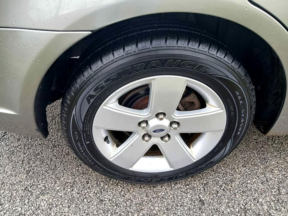 Ford Fusion 4dr Sdn I4 SE FWD 2009