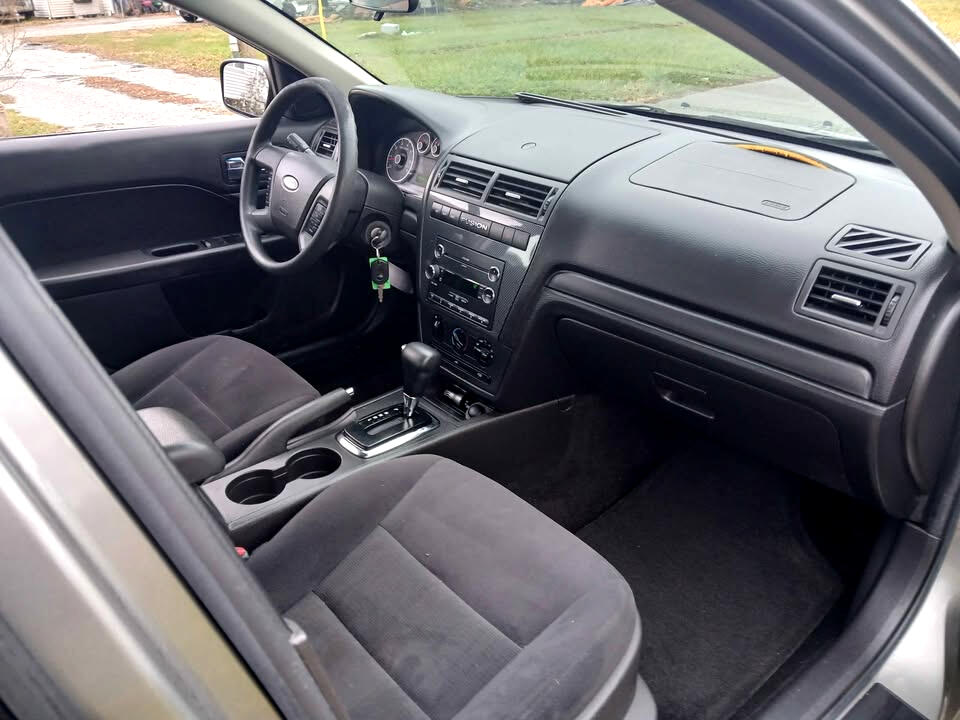 Ford Fusion 4dr Sdn I4 SE FWD 2009