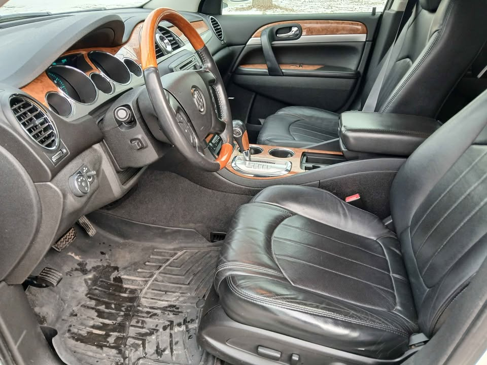 Buick Enclave AWD 4dr CXL-2 2011