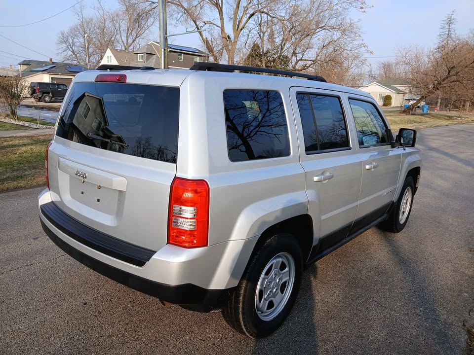 Jeep Patriot FWD 4dr Sport 2011